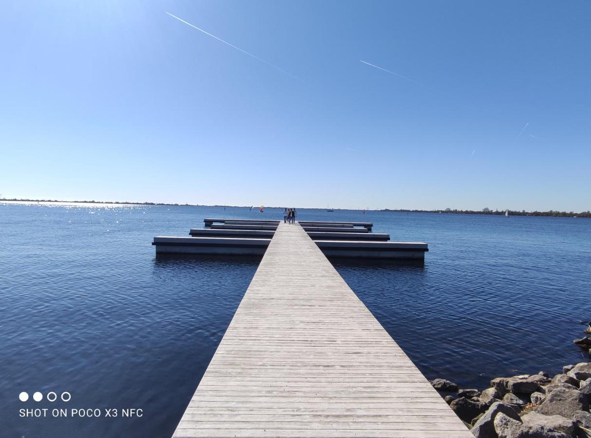 Boathouse At Unescco Fort And Magnificent Lake-View Roelofarendsveen ภายนอก รูปภาพ